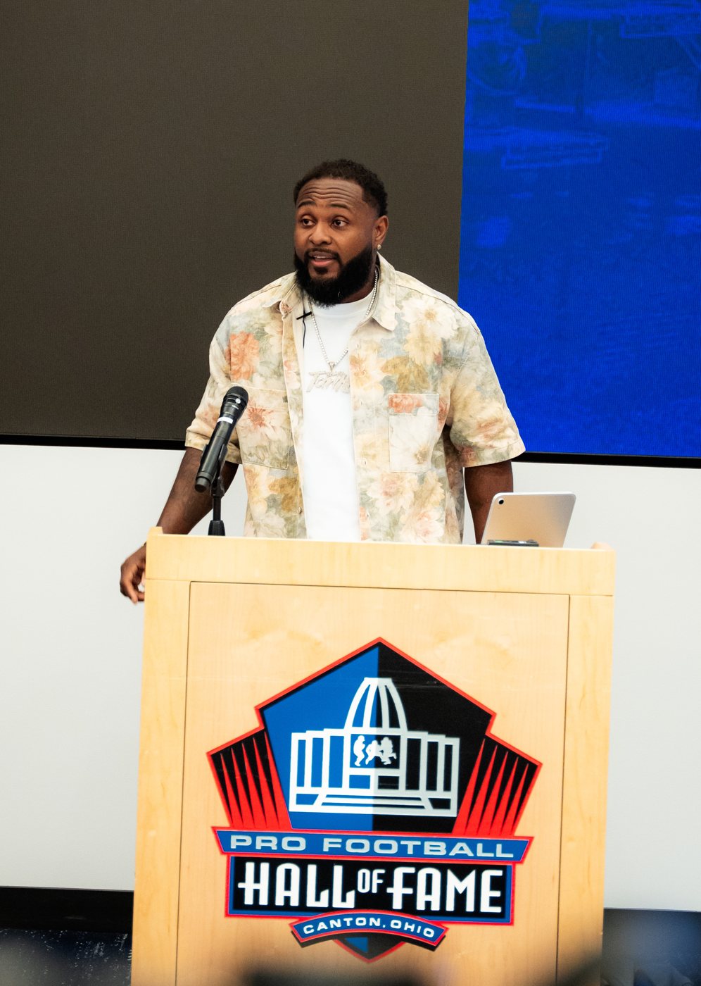 Tank speaking at the NORTN and Summa Trauma Conference, Pro Football Hall of Fame, Canton, Ohio