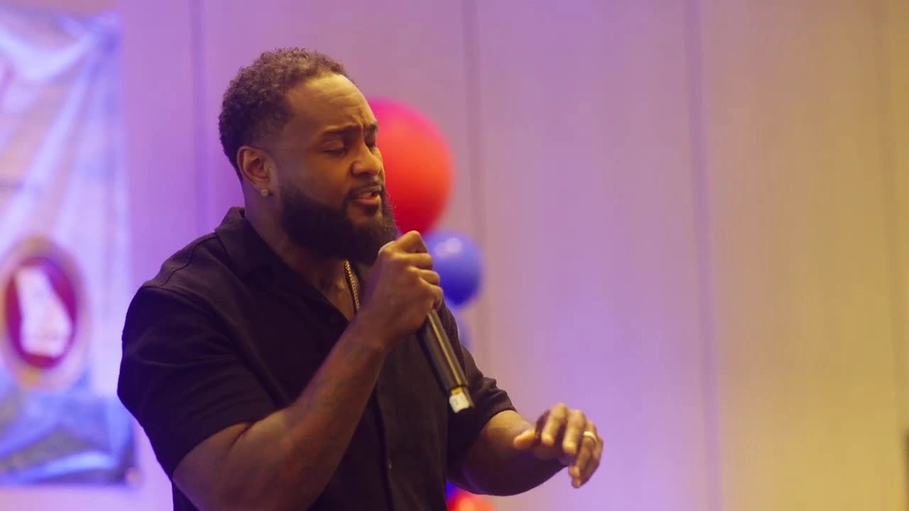 Tank speaking at the National Bail Association Conference in Atlanta